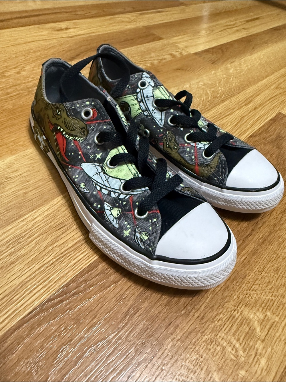 Converse Chuck Taylor All Star Dinoverse Sneakers - Size 2 Youth